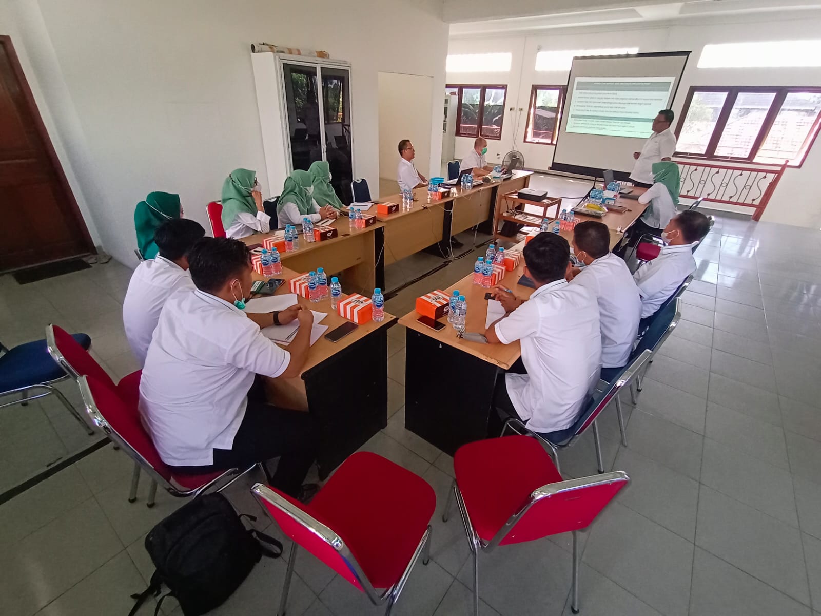 Monitoring Kinerja Operasional: Rajawali Nusindo Gelar Business Review di Pangkal Pinang